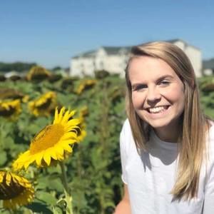 Meet your Posher, Avery